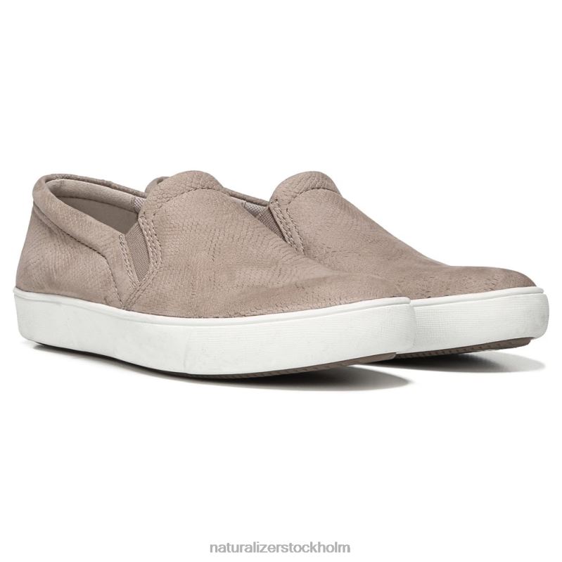 marianne slip on sneaker havregrynsläder 444DB514 sneakers | Naturalizer kvinnor